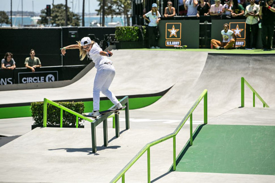 Pamela Rosa - Dew Tour